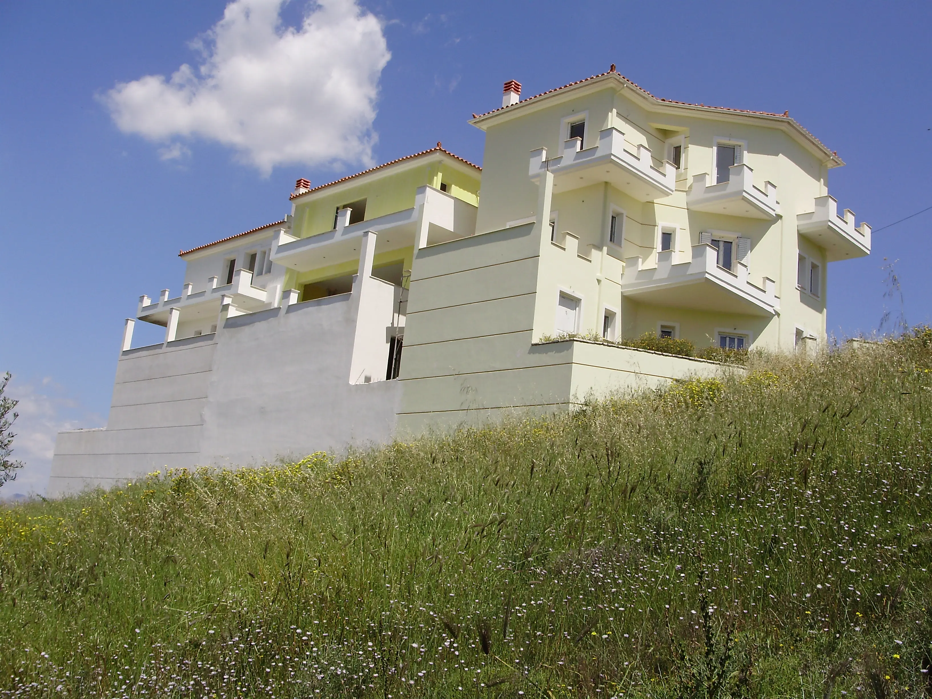 Μεζονέτες στον Άγιο Ανδριανό